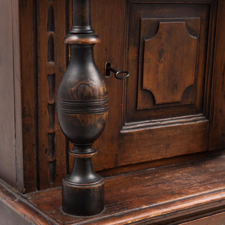 A cabinet, 18th Century.