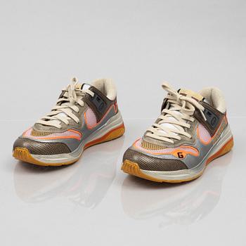 Gucci, sneakers, size 38.