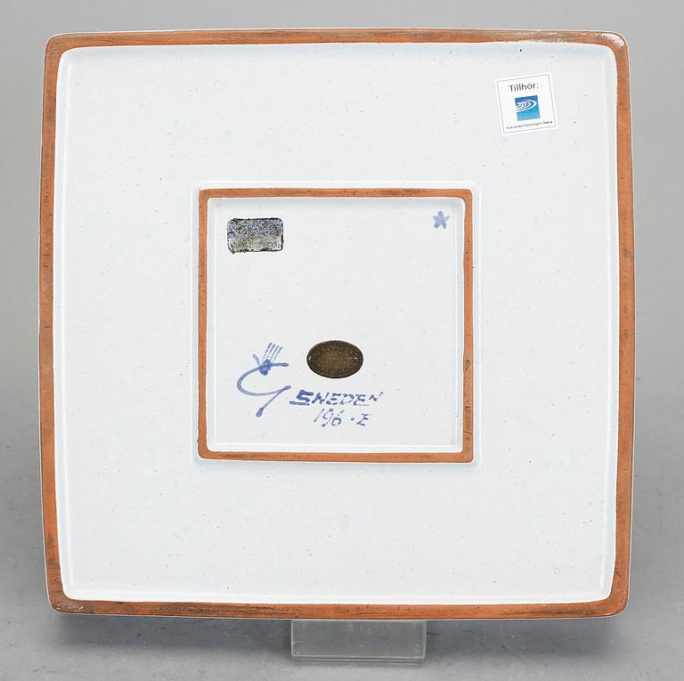 VASER, 2 st, och FAT, "Karneval", Stig Lindberg, Gustavsberg studio, fajans. I produktion 1958-1962.