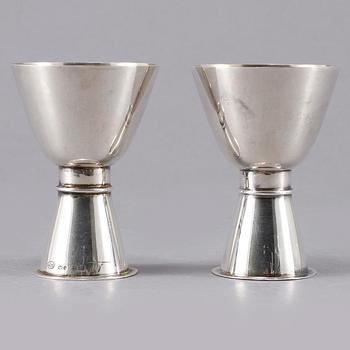 SUPKOPPAR, ett par, silver, Tapio Wirkkala, vikt 56 gram.