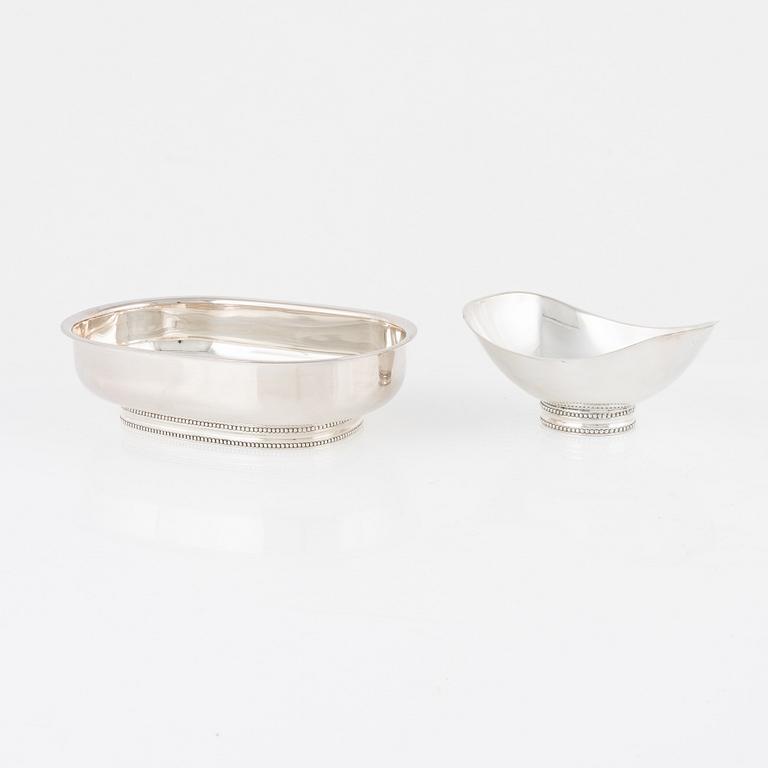 Vera Ferngren, skålar, 2 st, sterlingsilver, GAB, Stockholm, 1966-68.