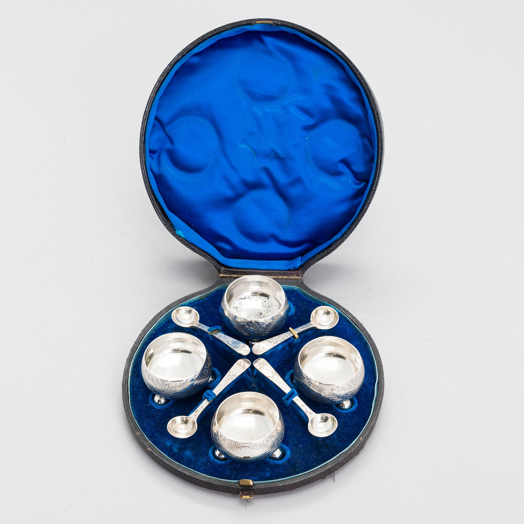 SALTKARSSET för fyra, sterling silver, London 1883.