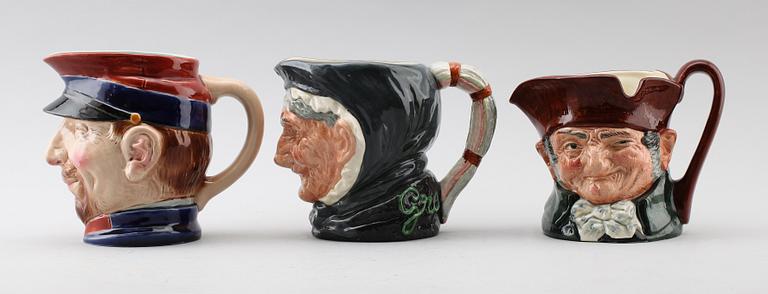 TILLBRINGARE, 3 st, porslin, Royal Doulton och Sarreguemines, 1900-talets första hälft.