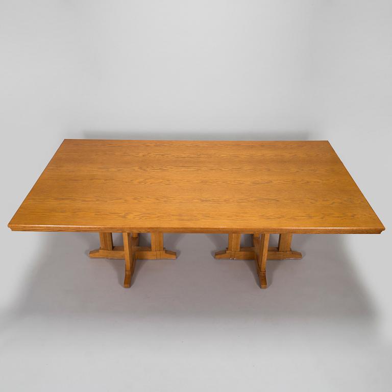 Eliel Saarinen, ruokapöytä ja tuoleja, 6 kpl, "Cranbrook", Adelta Oy, 1900-luvun loppu.