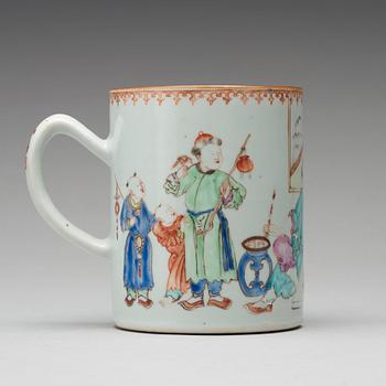 MUGG, porslin. Qingdynastin, 1700-tal.