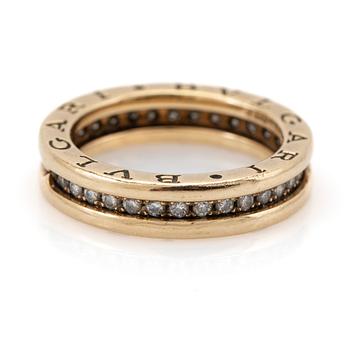 Bulgari, ring, 18k guld med briljantslipade diamanter.