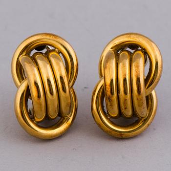 A PAIR OF EARRINGS, 18K gold.