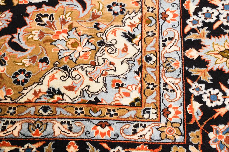 MATTA, Najafabad, 385 x 275 cm.