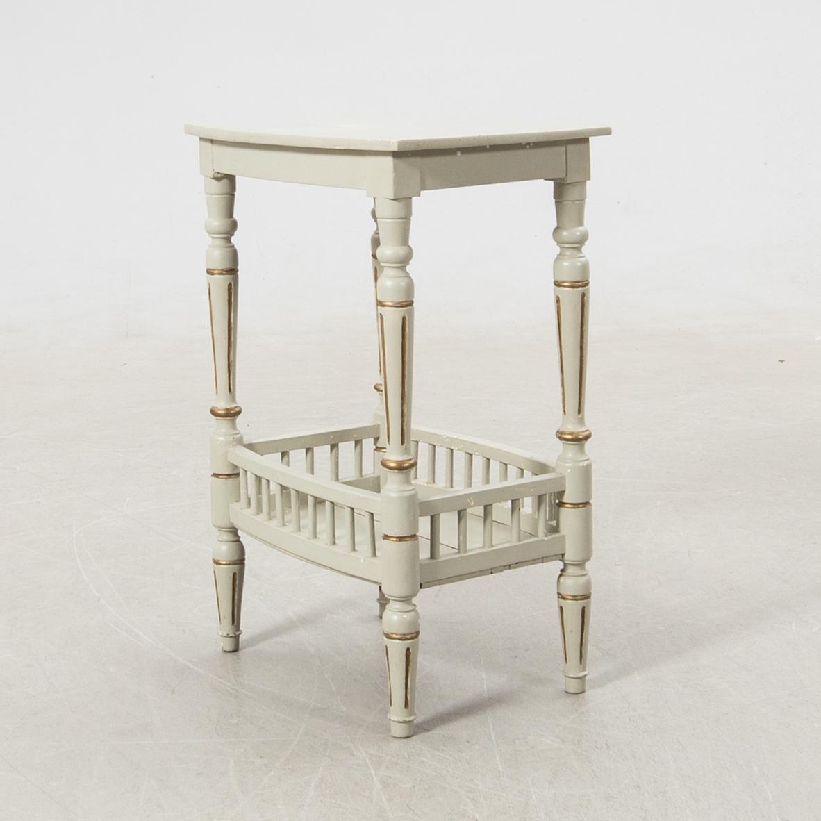 Chairs, a pair, and a table, new Rococo/new Renaissance around 1900.