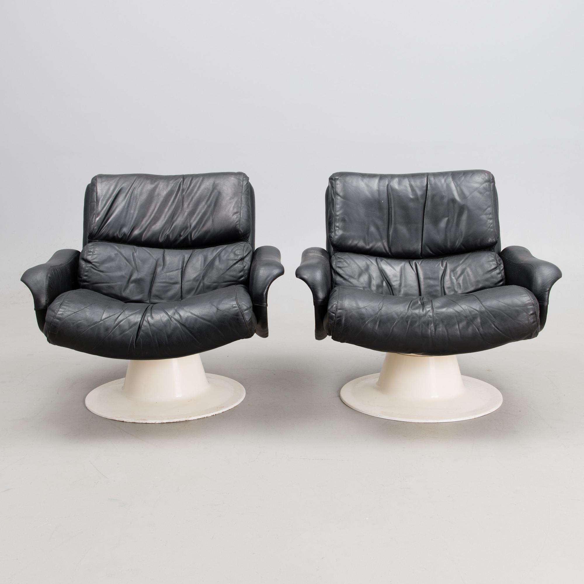 A pair of 1970s "Saturnus" lounge chair for Haimi, Finland.