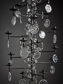 Erik Höglund, ljuskrona för 16 ljus, Boda glasbruk och smide, 1960-70-tal.