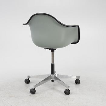 Charles & Ray Eames, office chair, "DAR", Vitra.