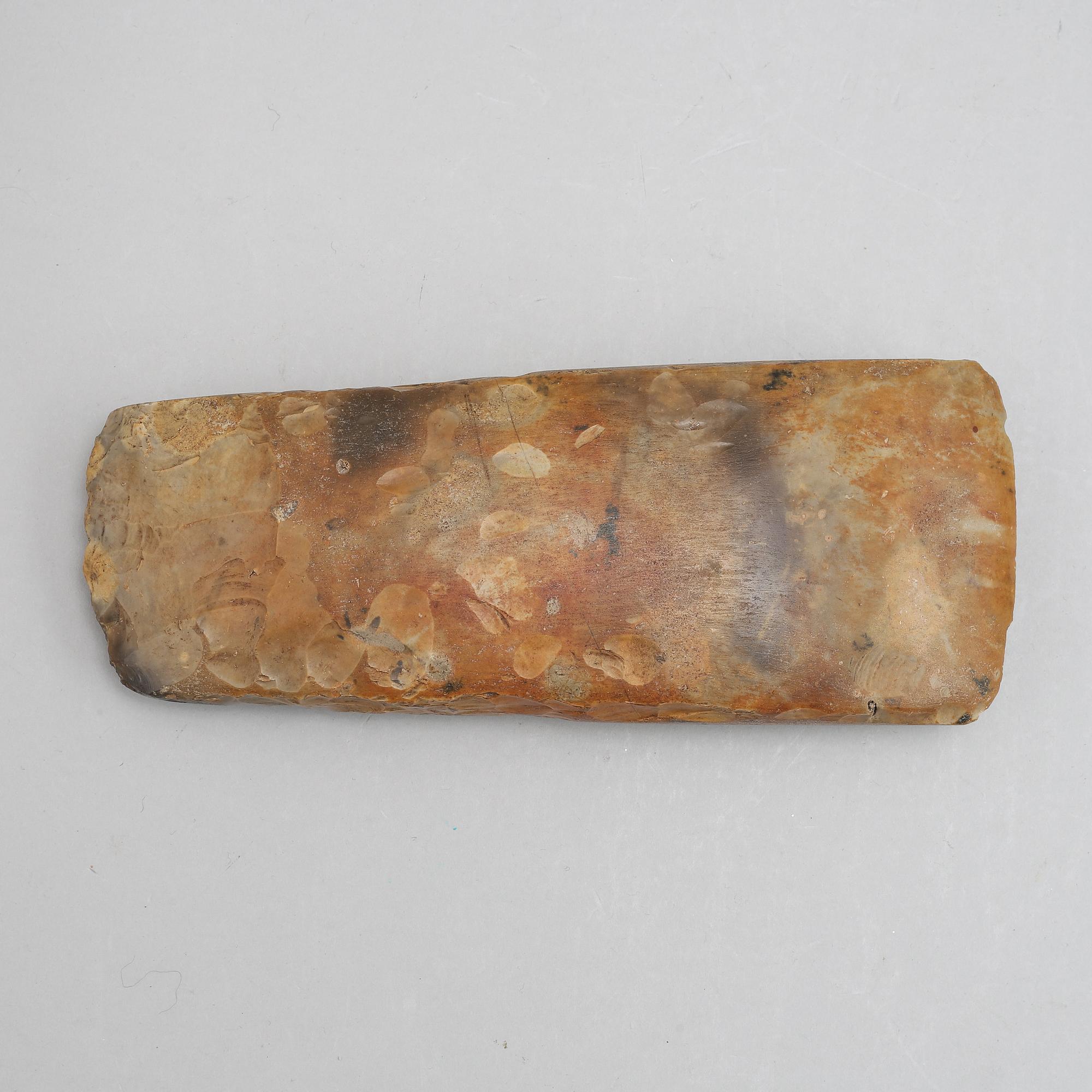 A neolithic flintaxe.