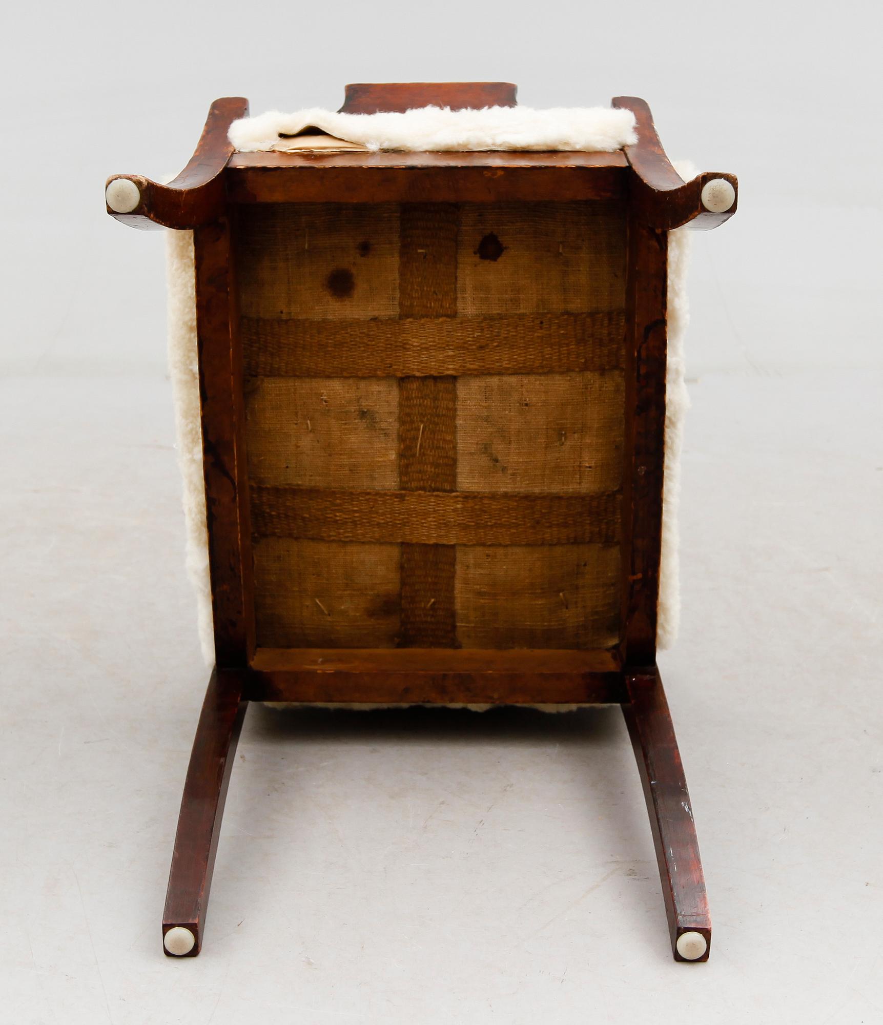 TABURETT, 1800-talets mitt.