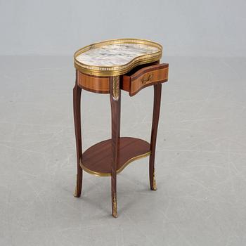 BORD, Louis XVI-stil, 1900-tal.