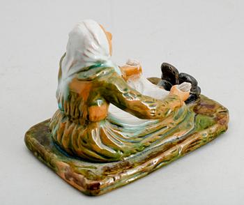 CIGARRFAT, keramik, Höganäs, sekelskiftet 1900.