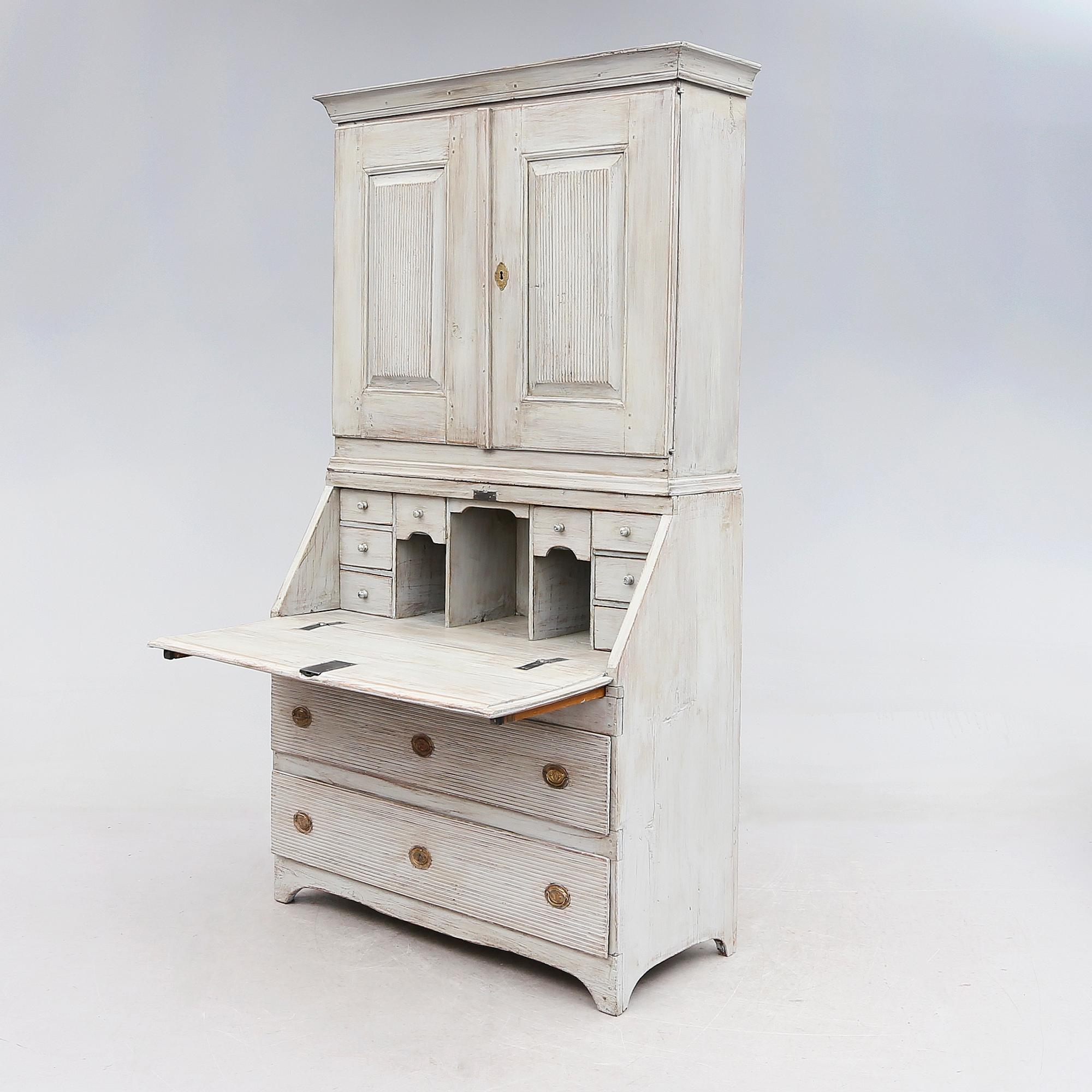 SKRIVSKÅP, 1800-talets första hälft.