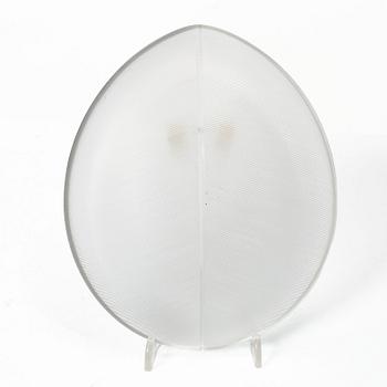 Tapio Wirkkala, Plate, “Lehti”, and bowl, Iittala.