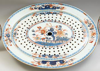 SERVIS, 22 delar, kompaniporslin. Qing dynastin, 1700-tal.