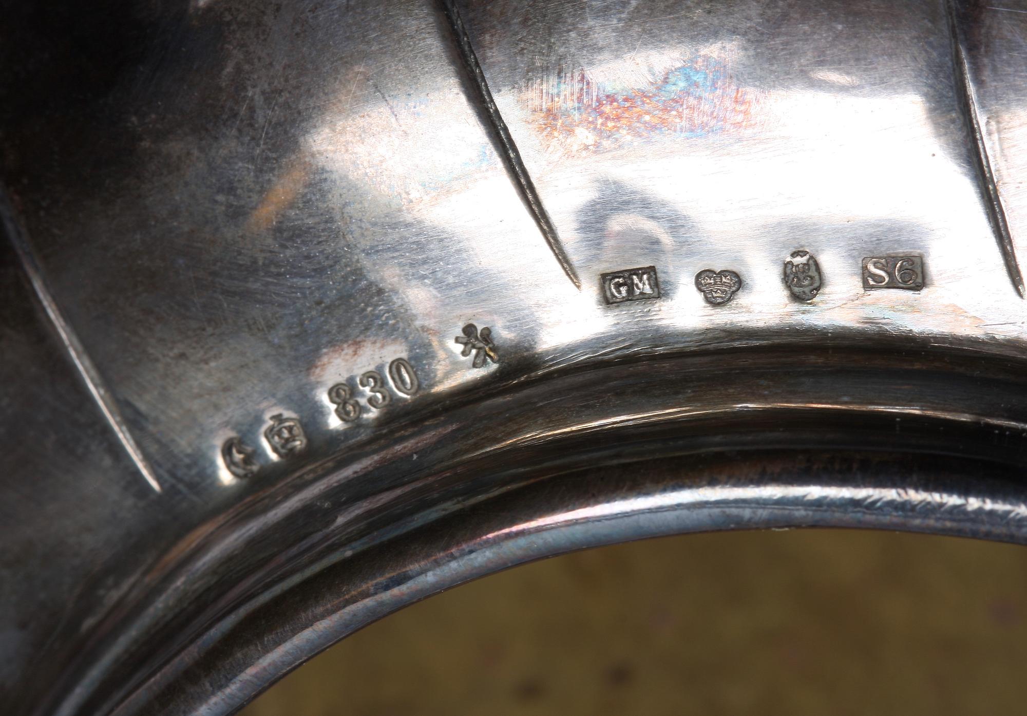 JARDINNIERE, silver. Nyrokoko. Tyska stämplar samt importstämplar Gustaf Möllenborg, Stockholm 1896.