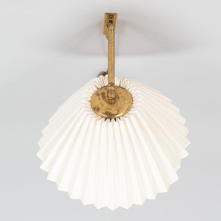 Lisa Johansson-Pape, vägglampa, Orno, 1900-talets mitt.