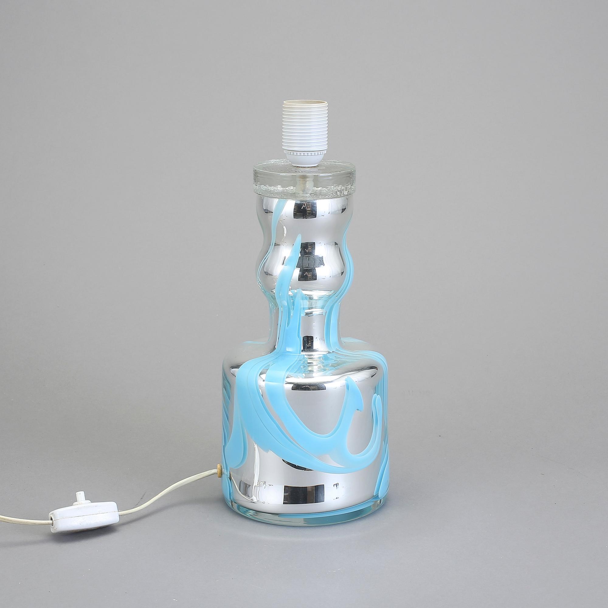 BORDSLAMPA, glas, troligen Kosta, 1900-tal.