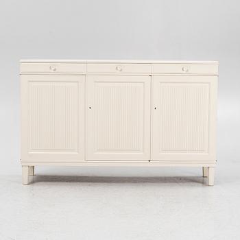 Carl Malmsten, sideboard, "Herrgården", Bodafors, daterad 1963.