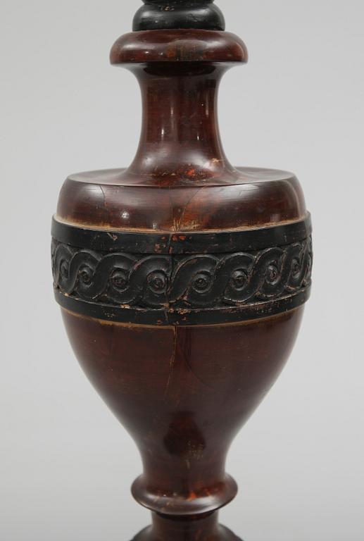 GOLVLAMPA, 1900-talets första hälft.