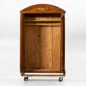 Wardrobe, Baroque style, first half of the 20th century.