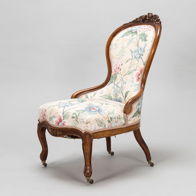 Nojatuoli, rokokootyyli, 1800-luvun loppu.