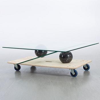 COFFE TABLE, marble and glass, second half of the 20th century, Italy.