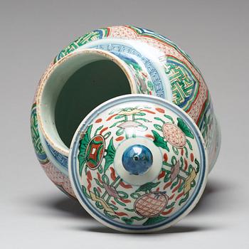 A Wucai Transitional vase with cover, 17th Century, Shunzhi (1644-1661).