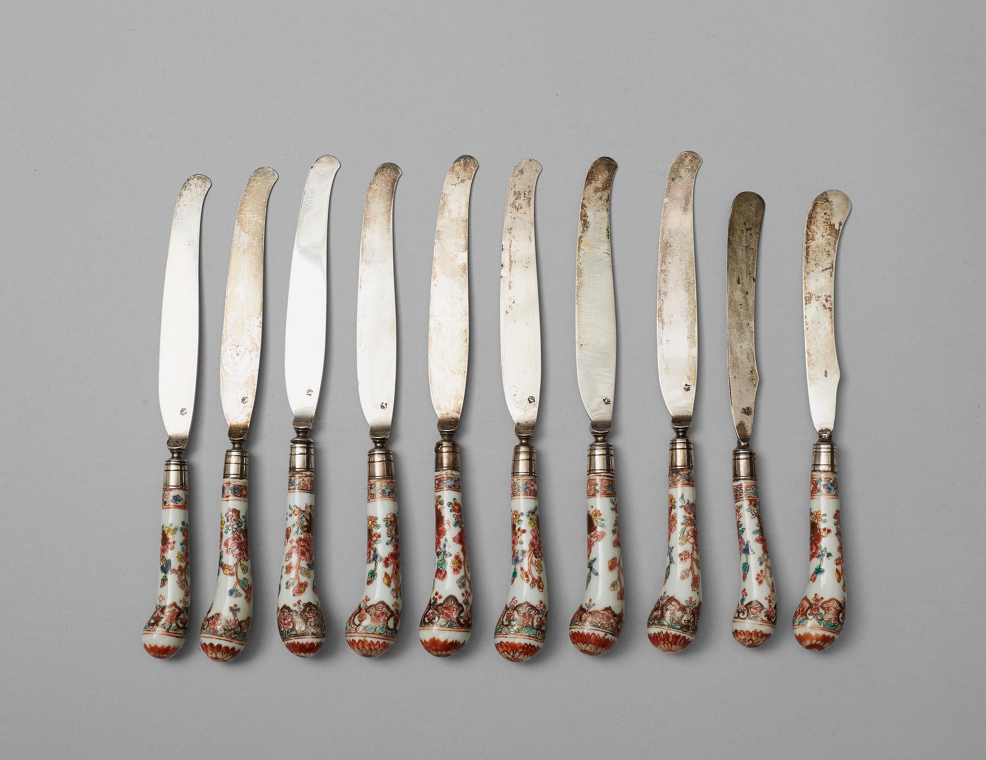 Bestick, 28 stycken, med porslinskaft. Qingdynastin, Qianlong (1736-95).
