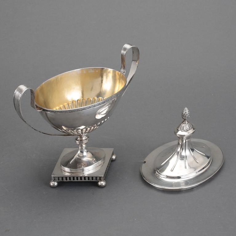 SOCKERSKÅL, silver, David Andersen & Co, Stockholm 1912. Vikt ca 635g.