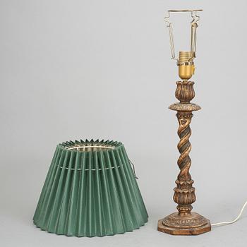 BORDSLAMPA, trä, barockstil, 1900-talets första hälft.
