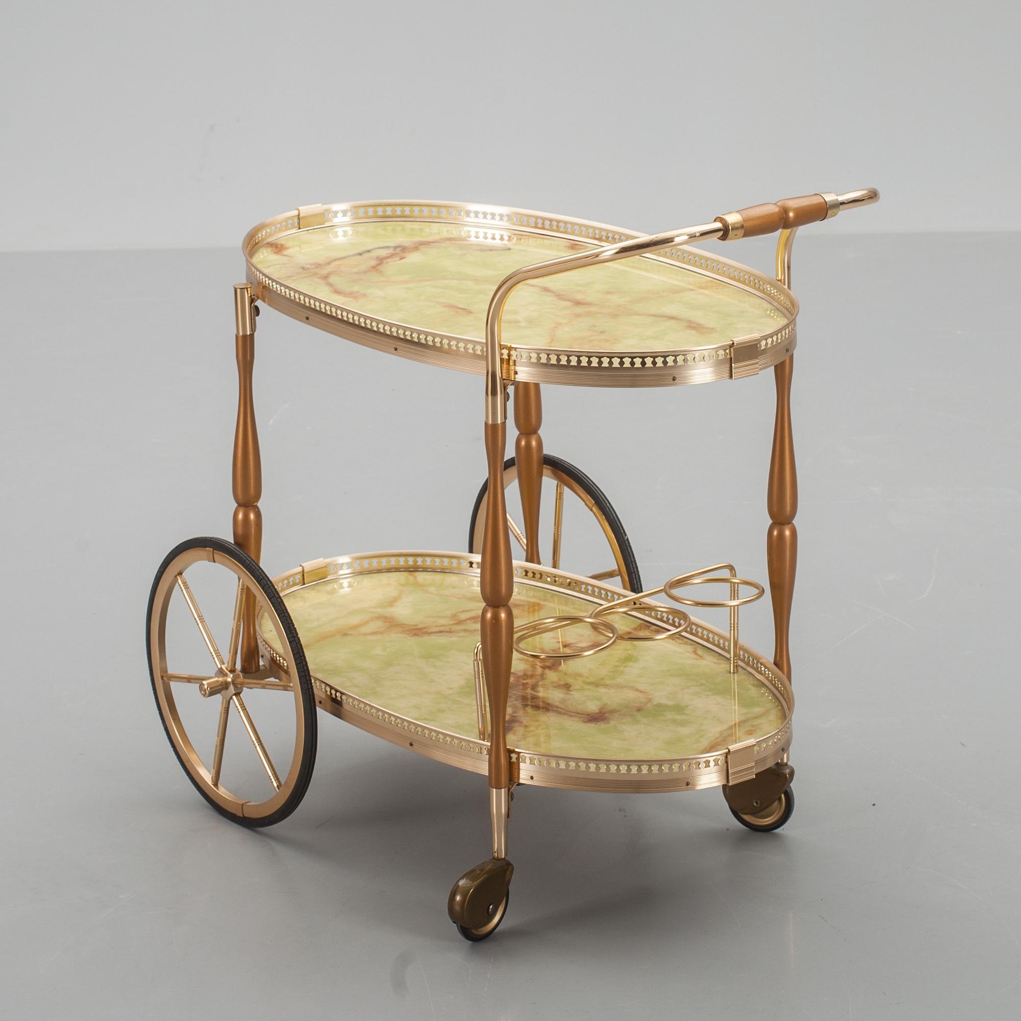SERVERINGSVAGN, 1900-tal.