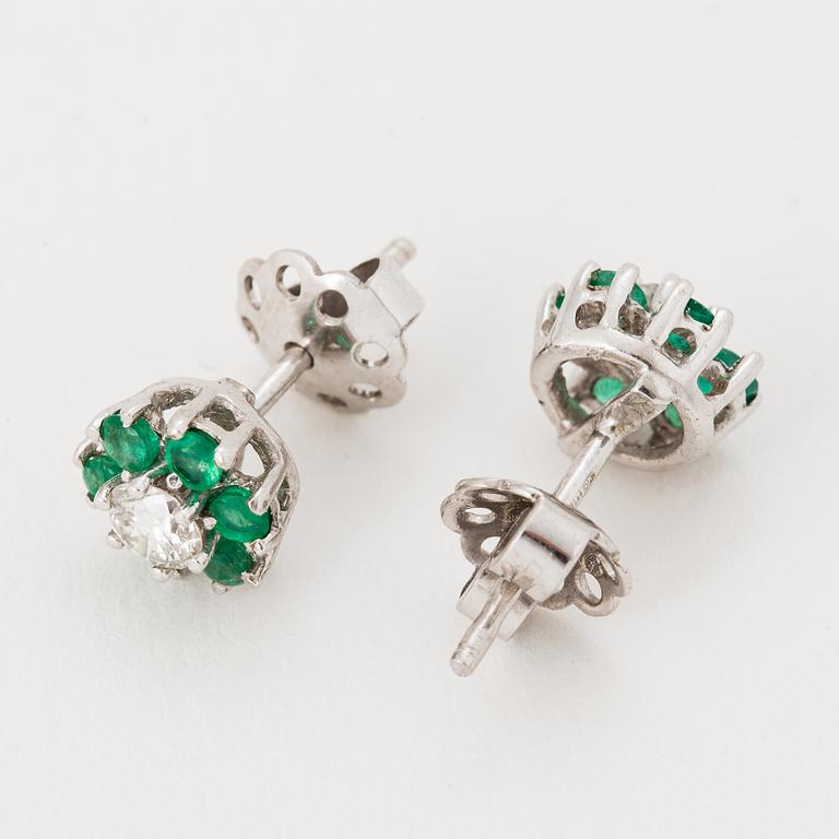 CLUSTER EARRINGS,  with diamonds and emeralds.