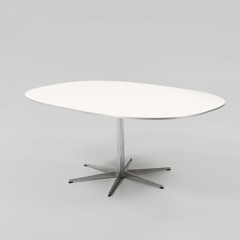 MATBORD, "Superelips", Bruno Mathsson och Piet Hein för Fritz Hansen, 1900/2000-tal.