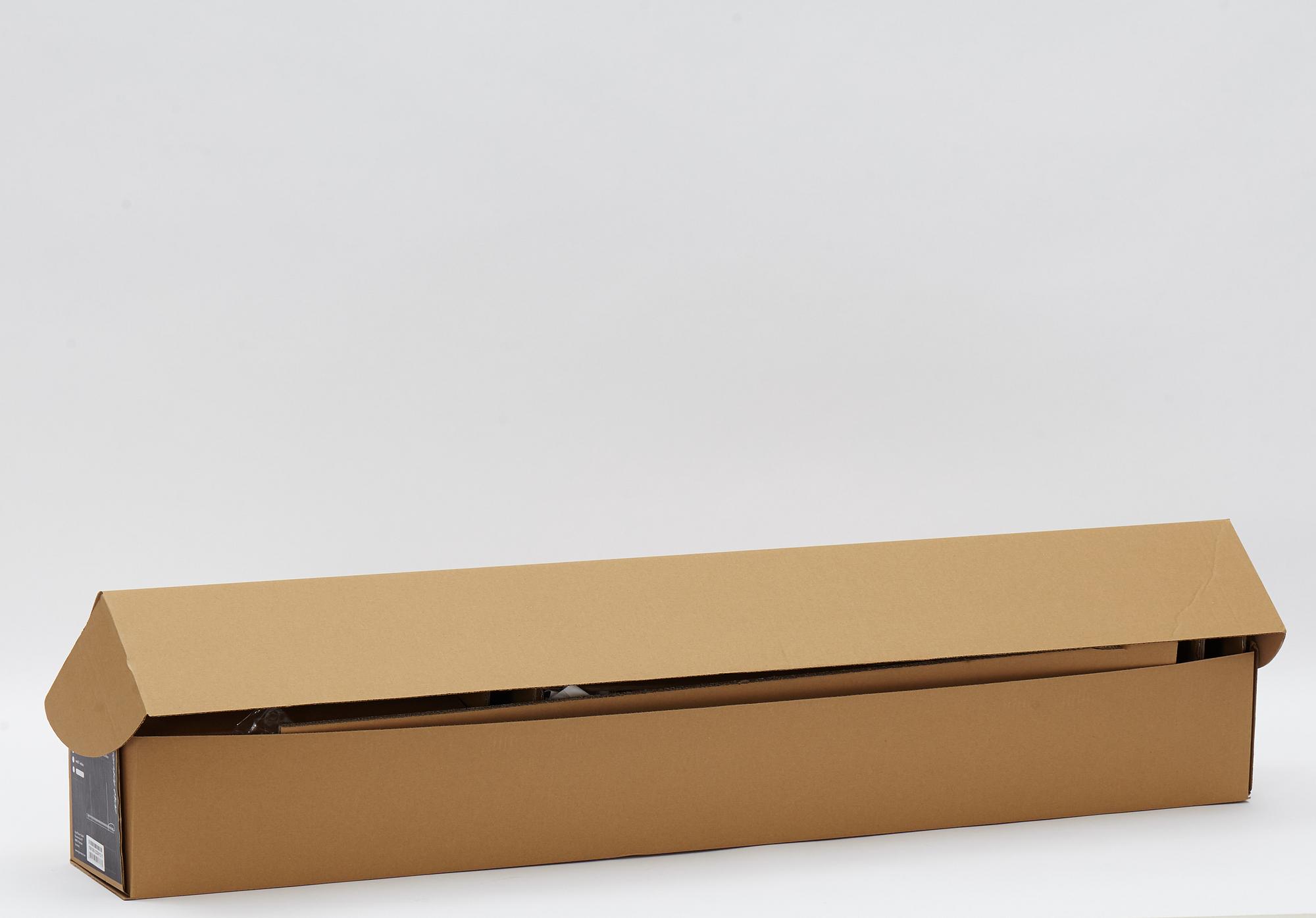 Sebastian Hepting, taklampa, "Tubular Red Diffusor Red Cable", Ingo Maurer, Tyskland.