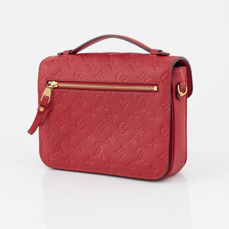 Louis Vuitton, a 'Pochette Metis' bag, 2020.