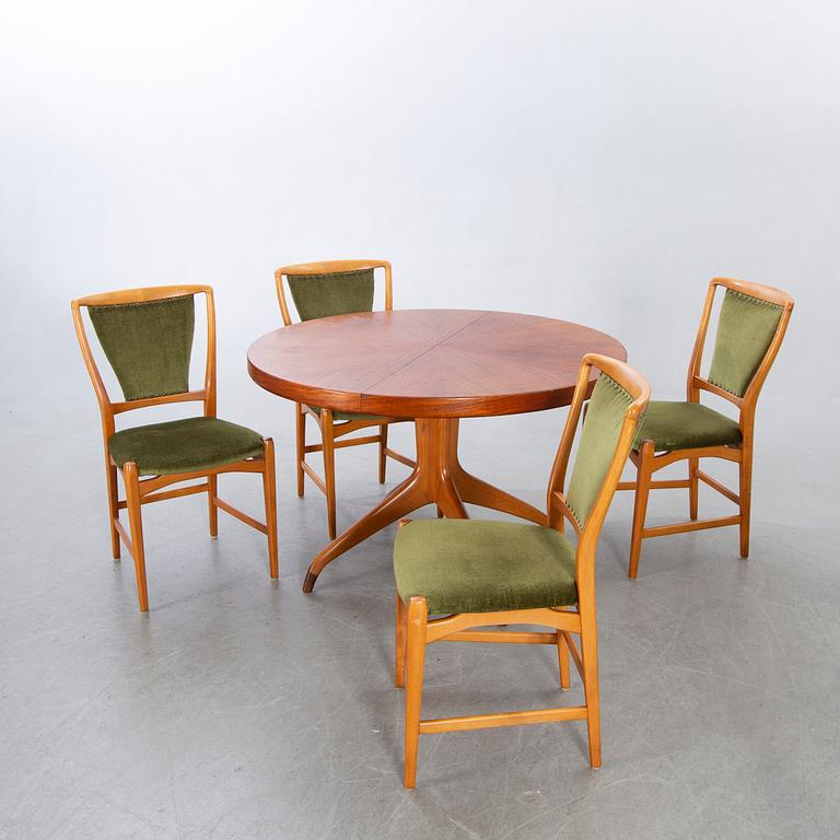 David Rosén, A table and flour chairs.