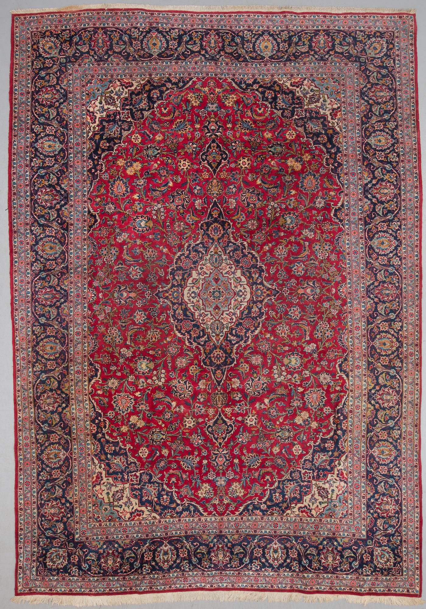 MATTA, old, Keshan, ca 393 x 276 cm.