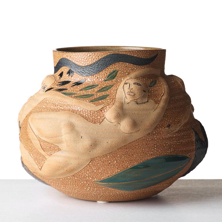 Eva Bengtsson, a stoneware vase, Frillesås, Sweden ca 1990.