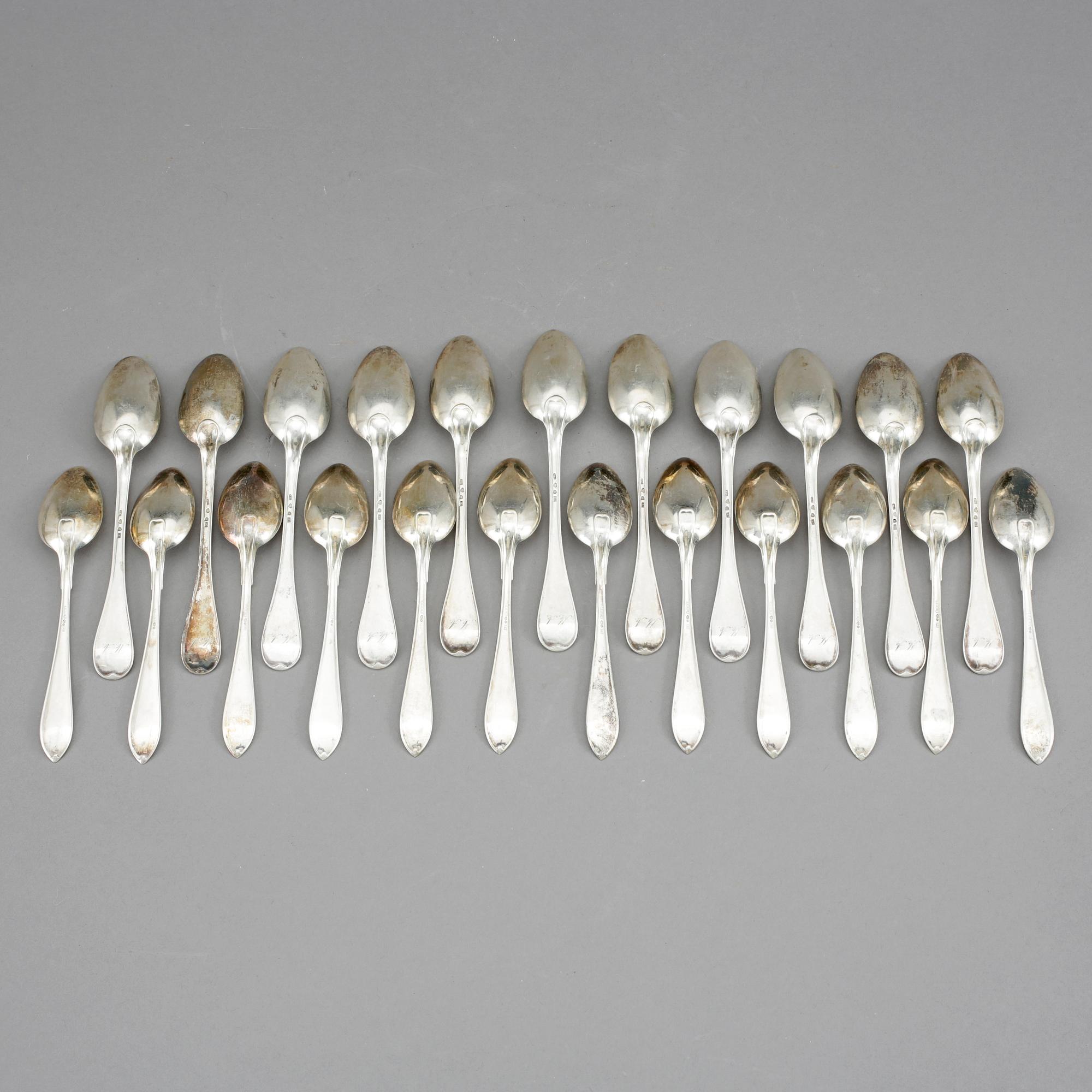 TESKEDAR, 23 delar, silver, Stockholm 1907 - 1932. 416 gram.
