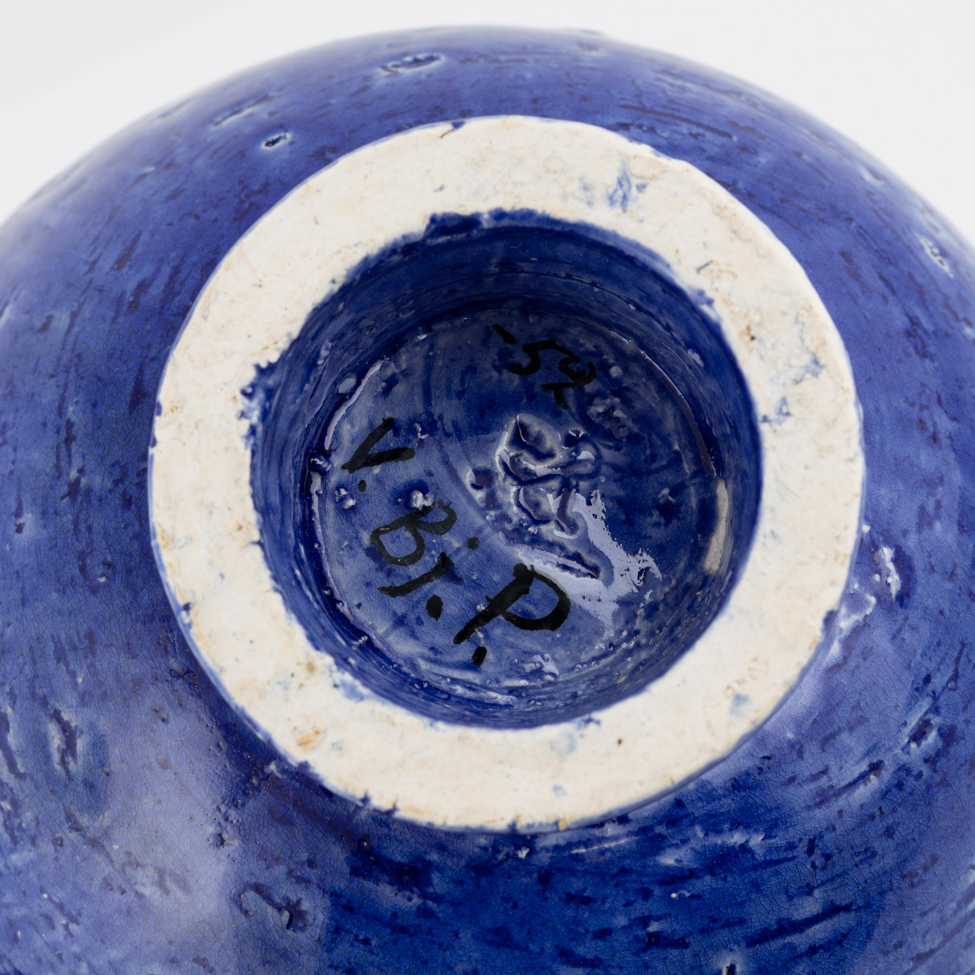 Vilhelm Bjerke-Petersen, a stoneware bowl, Rörstrand, Sweden, 1952.