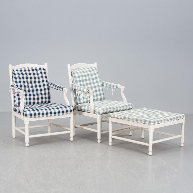FÅTÖLJER med FOTPALL, 2+1, Gripsholmsfåtöljer, "Medevibrunn" ur Ikeas 1700-talsserie. 1990-tal.