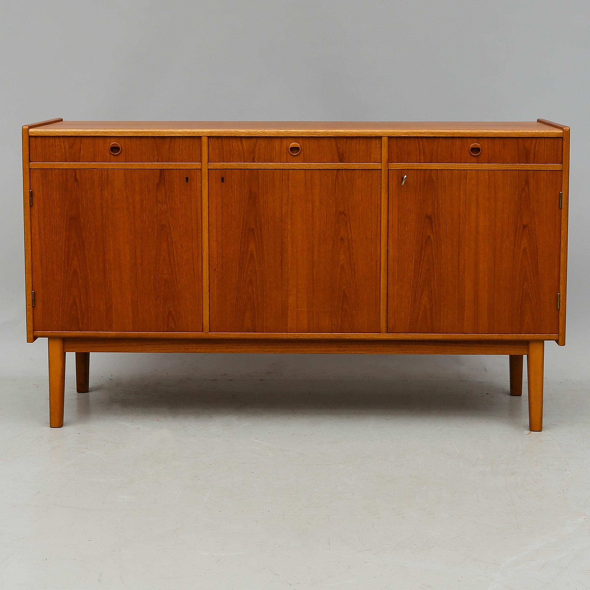 SIDEBOARD, 1900-talets andra hälft.