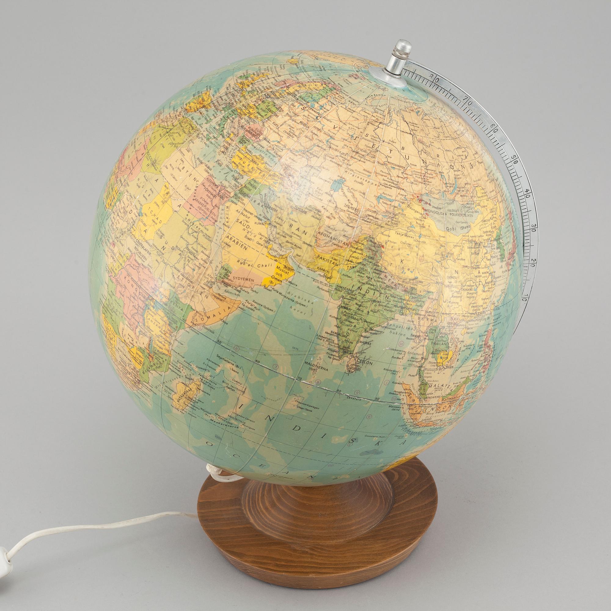 JORDGLOB MED BELYSNING, omkring 1900-talets mitt.