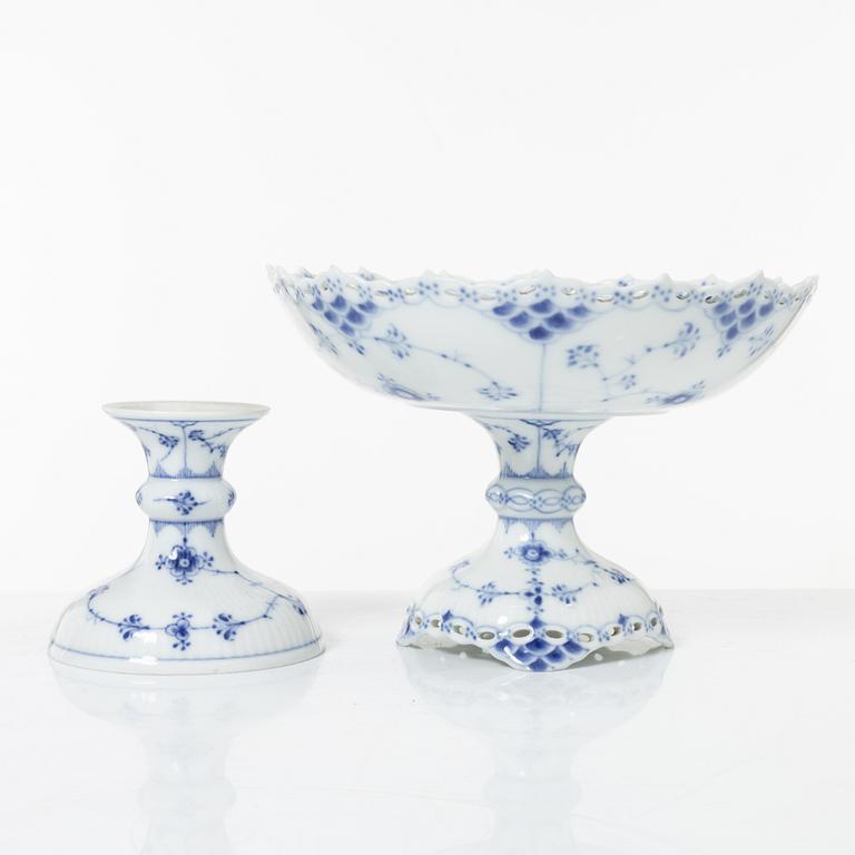 Royal Copenhagen 9 service pieces.