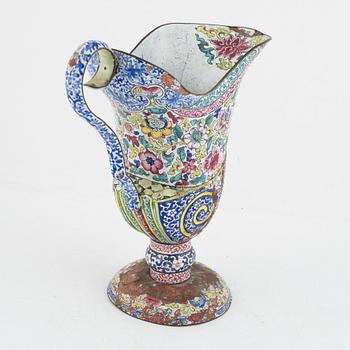 A Chinese Canton enamel helmet shaped ewer, copper, Qing dynsaty, 18th century.